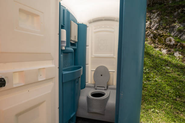 Best Luxury portable toilet rental  in Avodo Heights, CA